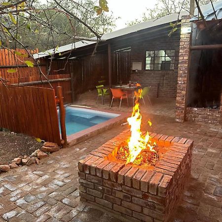 Kruger Wild Dog Inn มาร์ลอทพาร์ค ภายนอก รูปภาพ