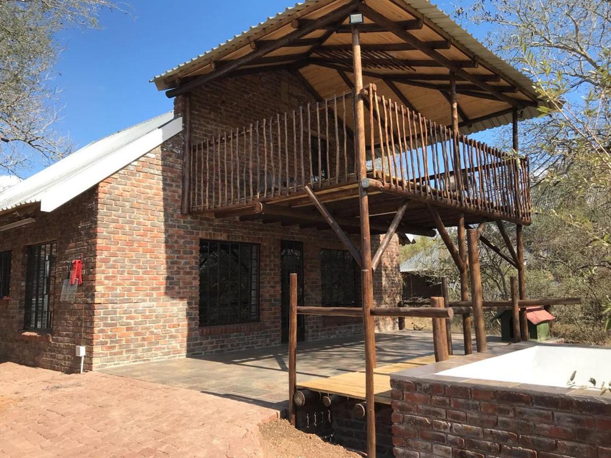 Kruger Wild Dog Inn มาร์ลอทพาร์ค ภายนอก รูปภาพ