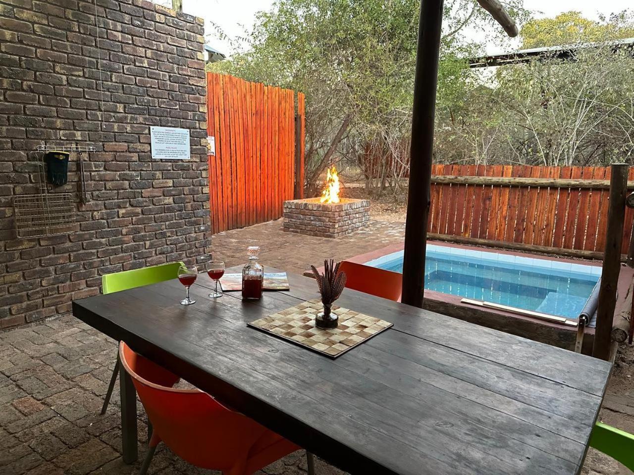 Kruger Wild Dog Inn มาร์ลอทพาร์ค ภายนอก รูปภาพ
